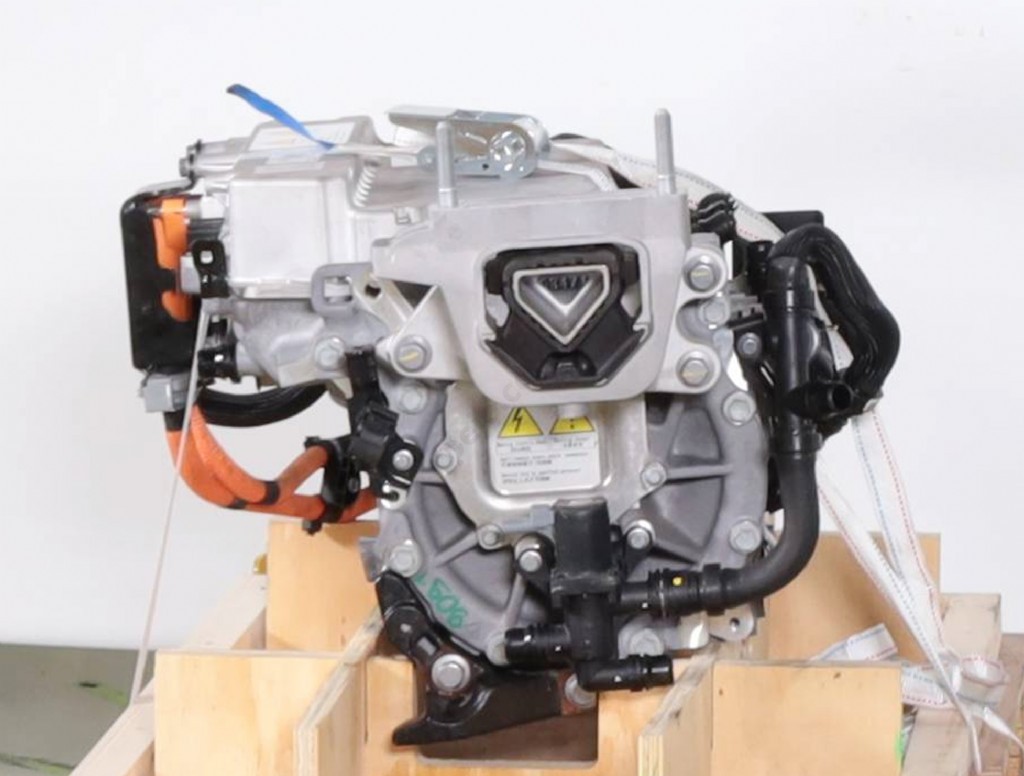 Peugeot E 2008 P24E Elektrikli Sandık Motor Elektrikli Çekiş Makinası Orjinal (PSA 9856134480 / 9856134480)